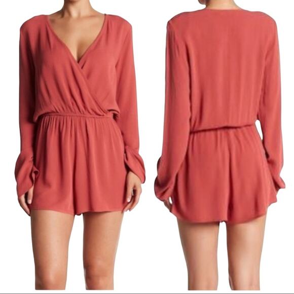 Love Stitch Long Sleeve Shorts Romper Size Medium - Picture 1 of 4